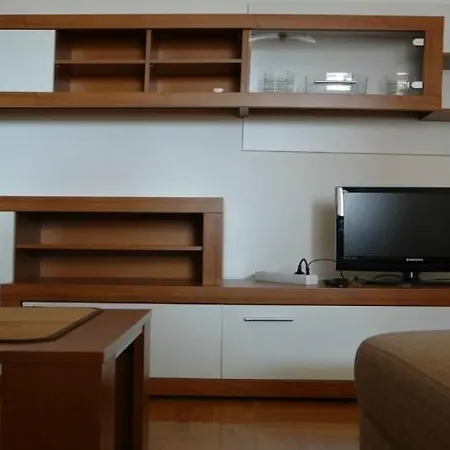 Luka Apartman *